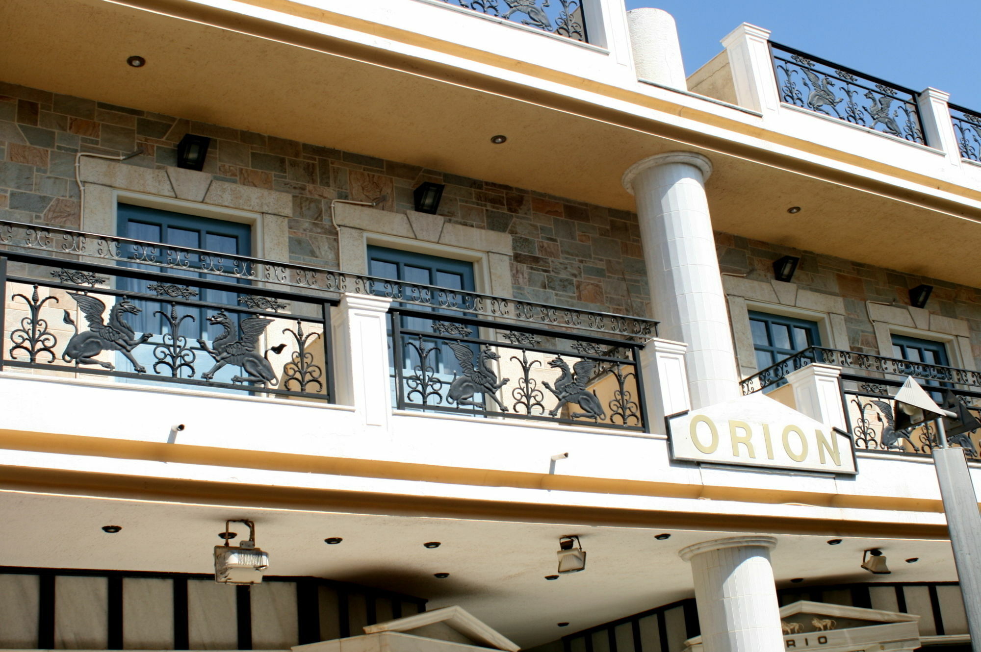 Orion Apartments Malia Exteriör bild
